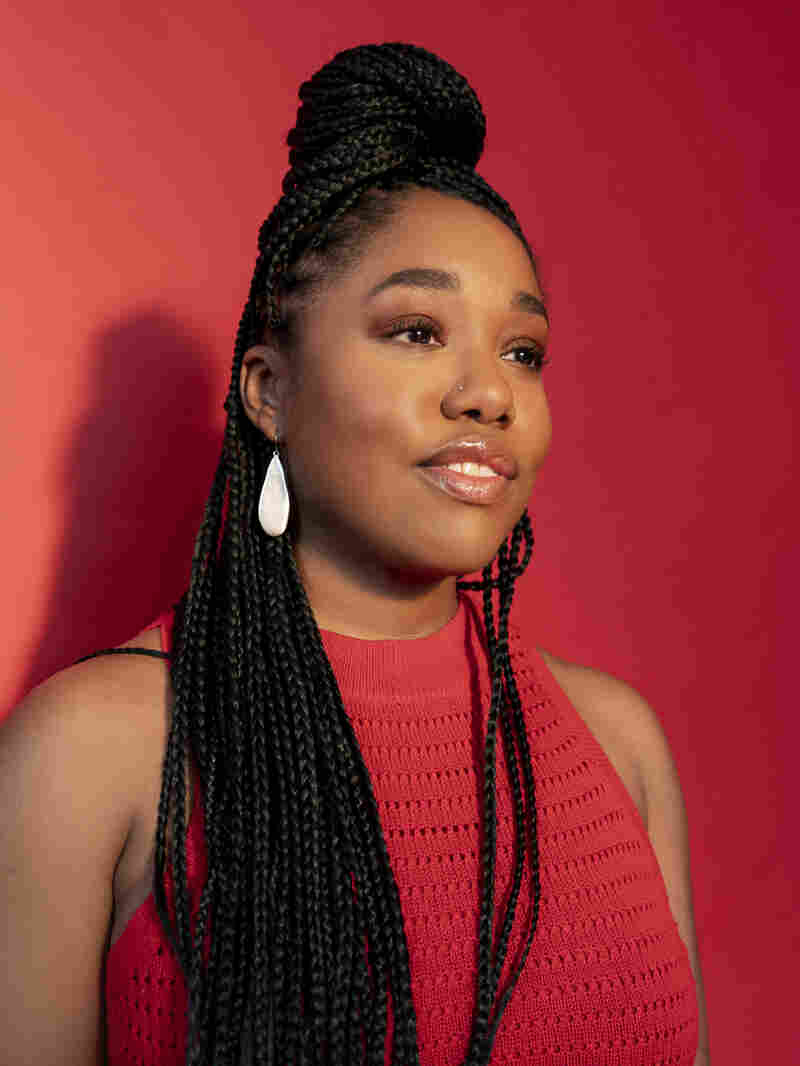 Aisha Harris headshot