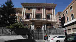 Italy Expels 2 Russian Embassy Officials, Arrests Navy Captain On Spying Charges 