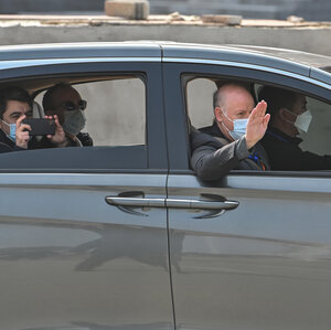 Theory That COVID Came From A Chinese Lab Takes On New Life In Wake Of WHO Report