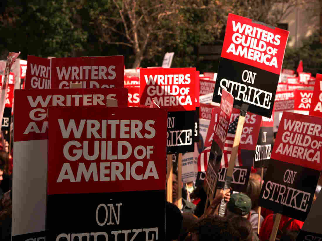 CENTURY CITY, CA - NOVEMBER 09: Picketers march during a strike held by the Writers Guild of America (WGA) outside Fox Studios on November 9, 2007 in Century City, California. Over 12,000 members of the WGA are on strike against producers and studios demanding for a greater share of new media revenue. (Photo by Noel Vasquez/Getty Images)