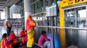 Trapped By India Travel Bans: Workers, Expats, Families ... Aussie Cricket Players