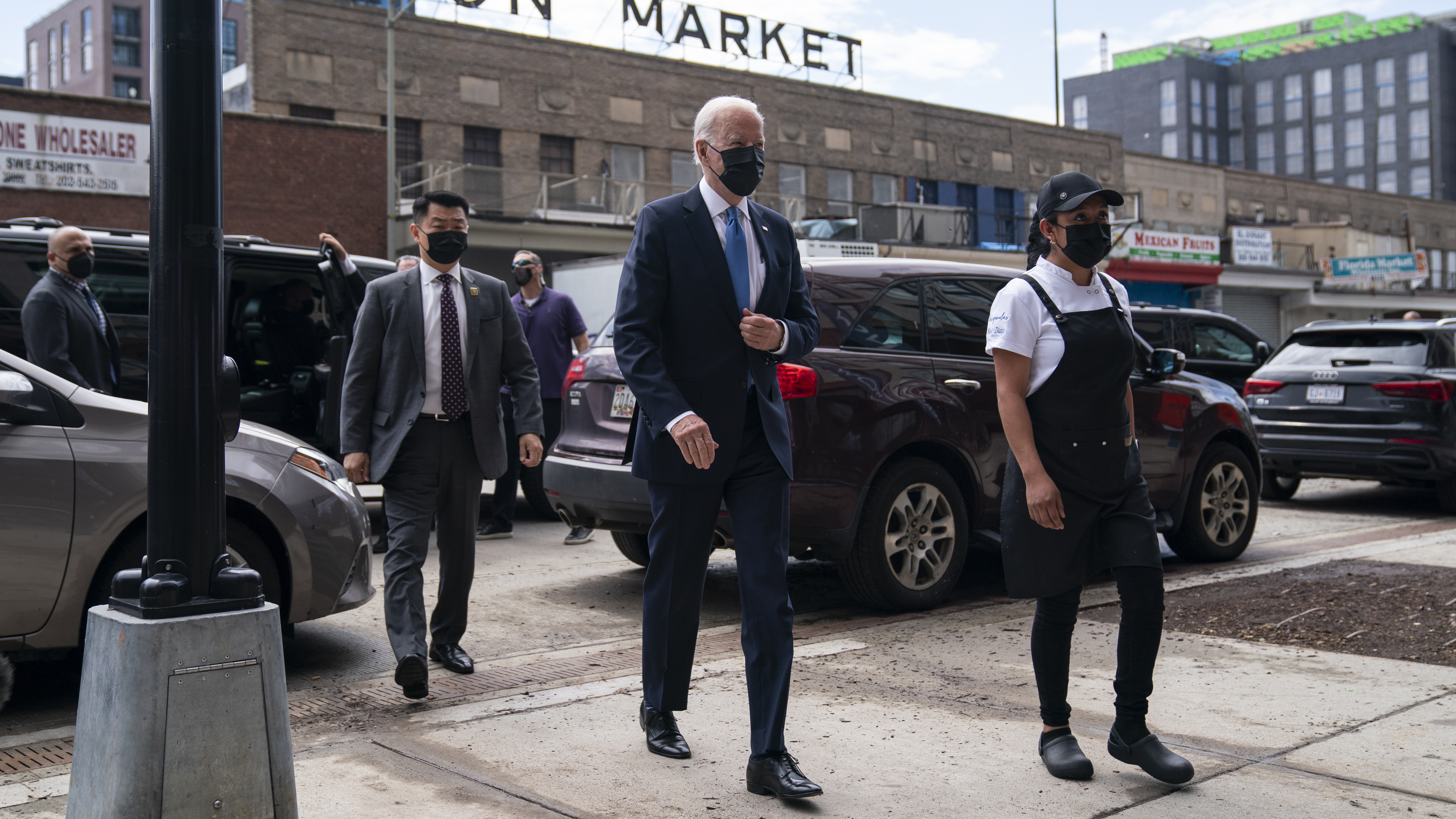 Biden Opens Restaurant Revitalization Fund With Taqueria Visit : NPR - Vimarsana News