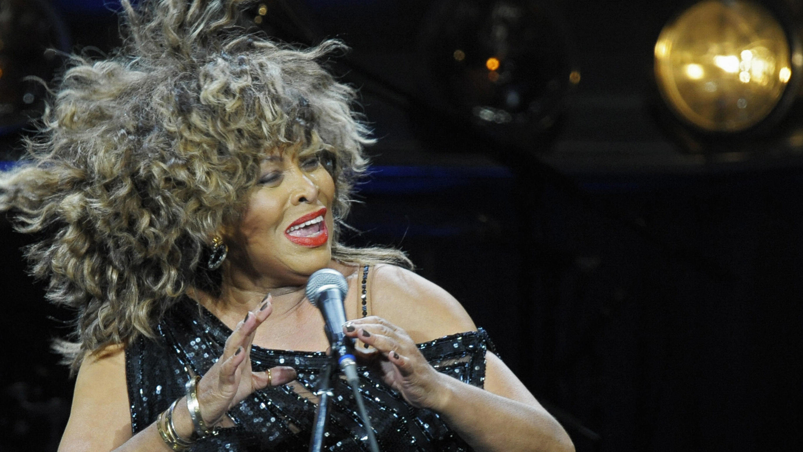 Tina Turner, Jay-Z, Foo Fighters Among Those Inducted Into Rock & Roll Hall Of Fame