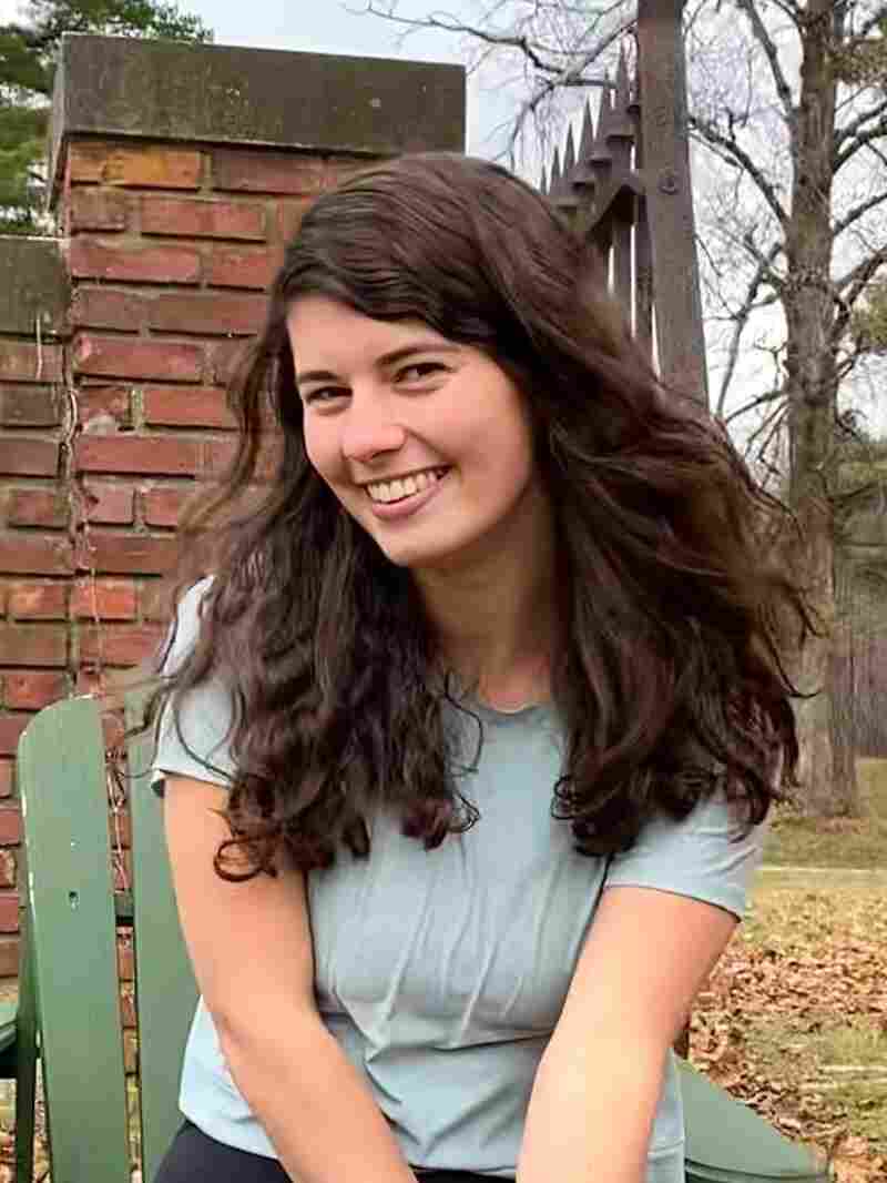Katie Monteleone headshot