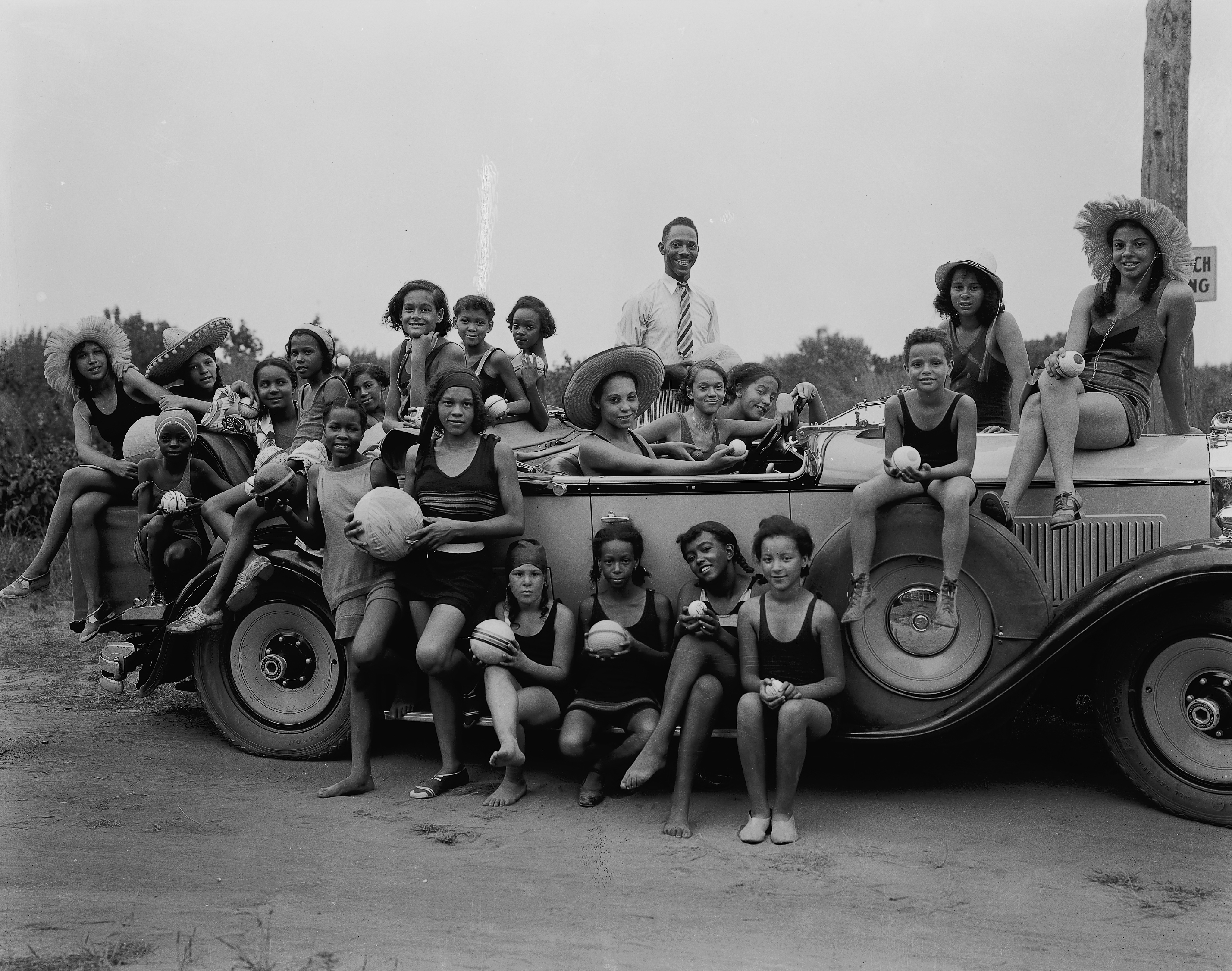 YWCA camp for girls. Highland Beach, Maryland, 1930. These photos are from the Scurlock Studio Collection at the Smithsonian National Museum of American History. <strong>Read more</strong> about the photos at the end of this story. (Scurlock Studio Records/Archives Center/National Museum of American History)