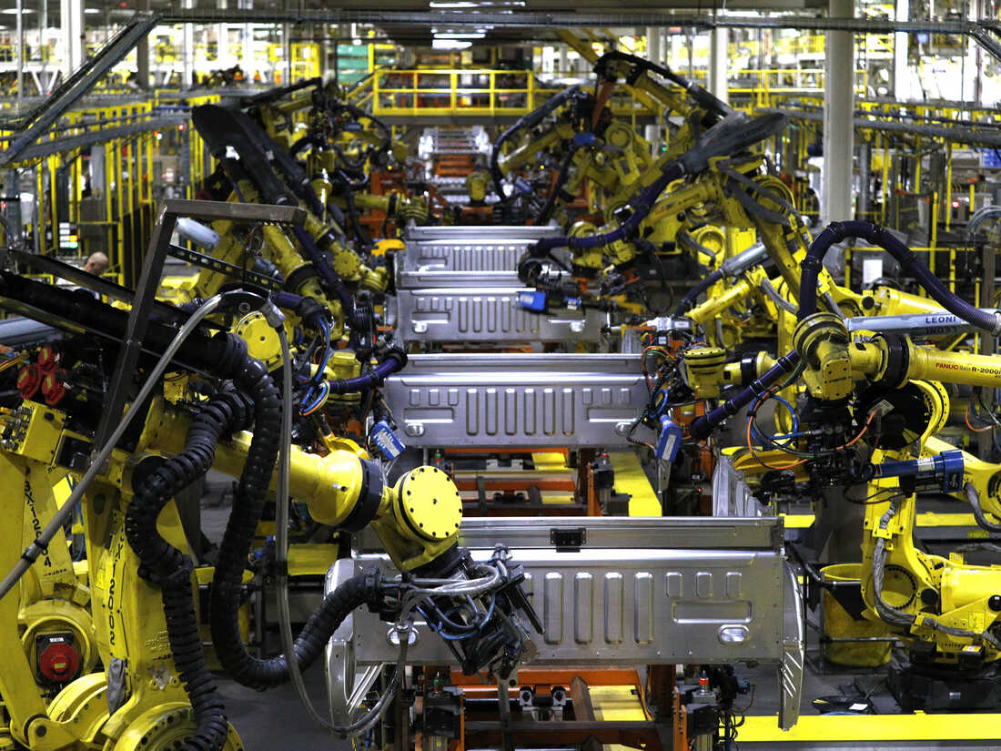 DEARBORN, MI - Ford F150 trucks being built by robots