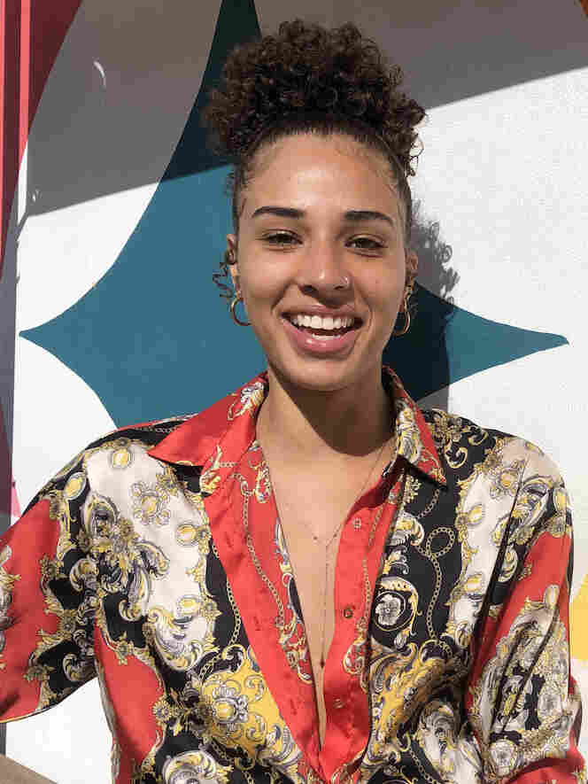 Sommer Hill headshot