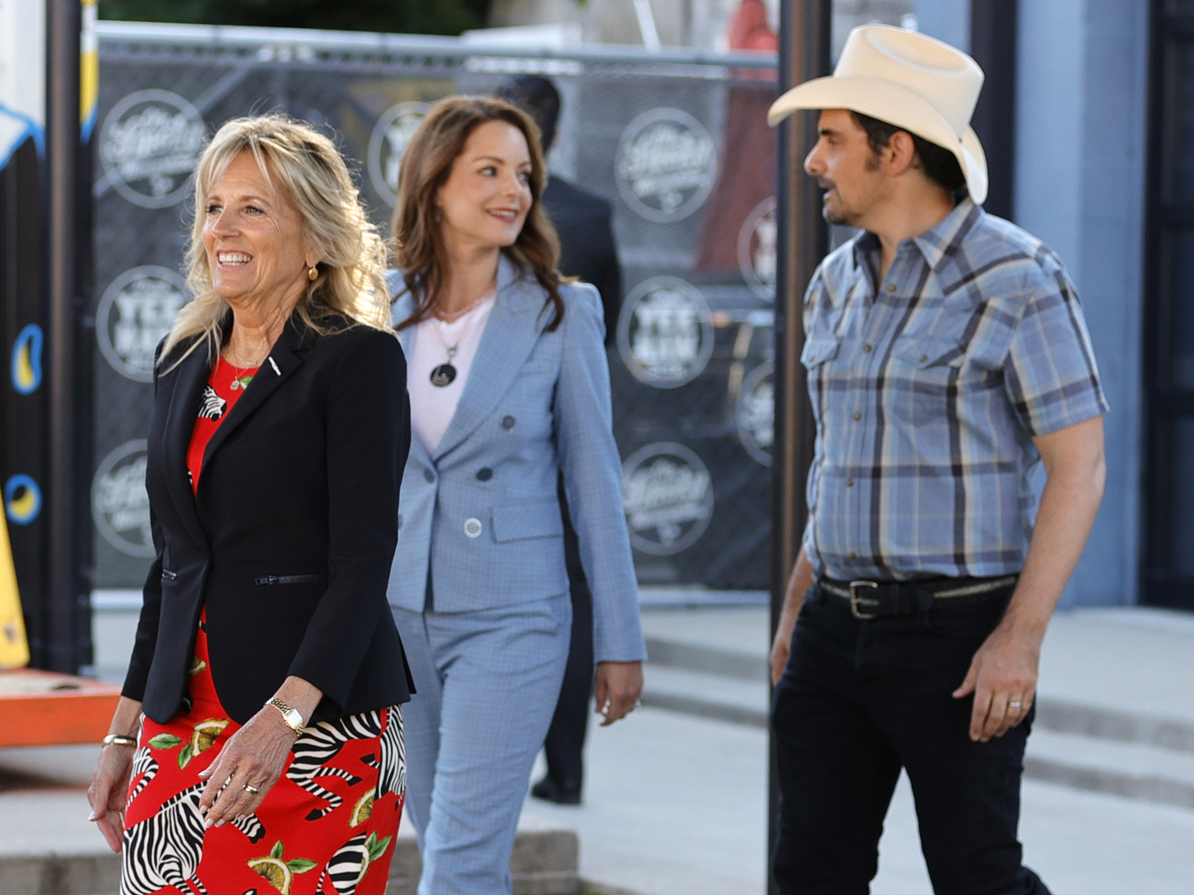 First lady Jill Biden tours a vaccination site in Nashville with country star Brad Paisley and his wife Kimberly Williams-Paisley. (Getty Images)