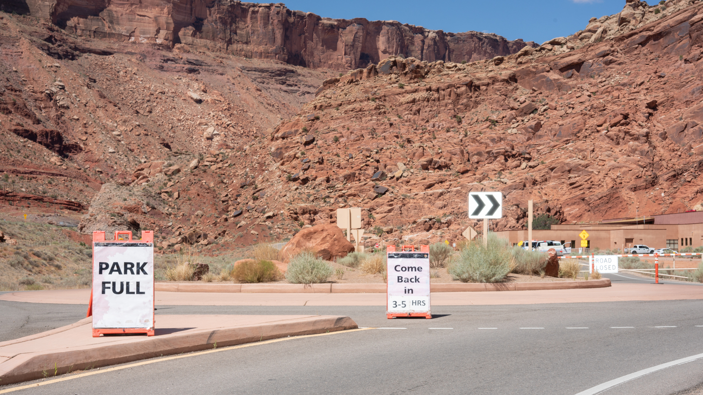 Arches Water Bottle – Canyonlands Natural History Association