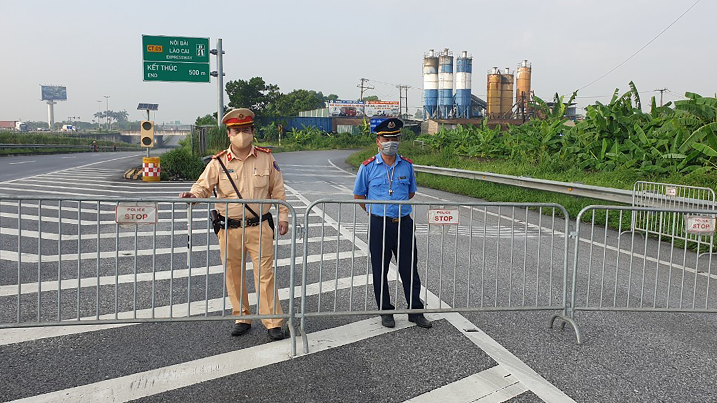 Việt Nam khóa cửa Hà Nội trong 15 ngày khi phát sinh trường hợp COVID-19: NPR