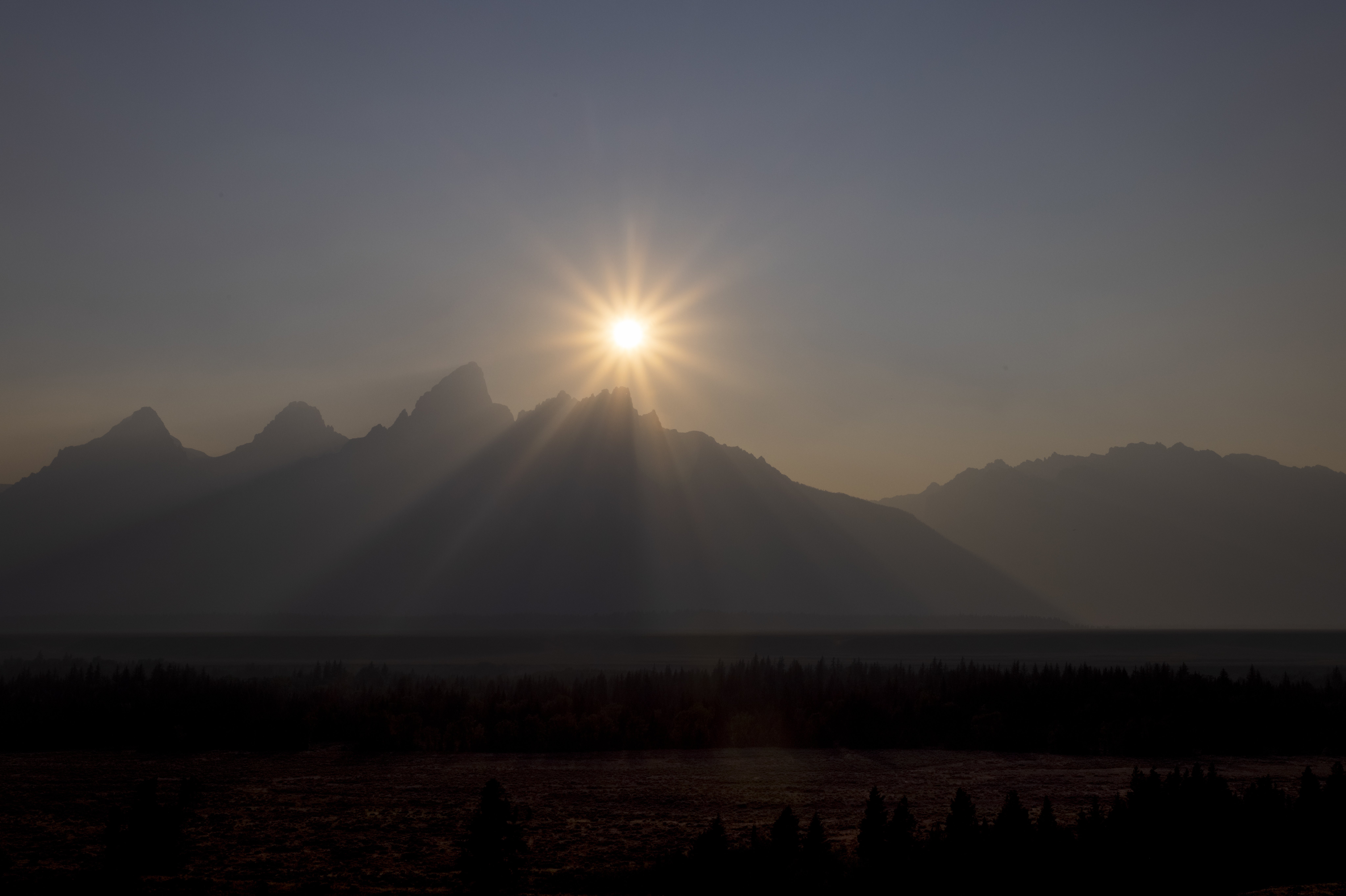 Montana Wildfire Fight Draws Help From Other States - Vimarsana News