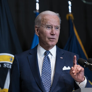 A White House Plan Aims To Speed Up Consideration Of Many Asylum Claims