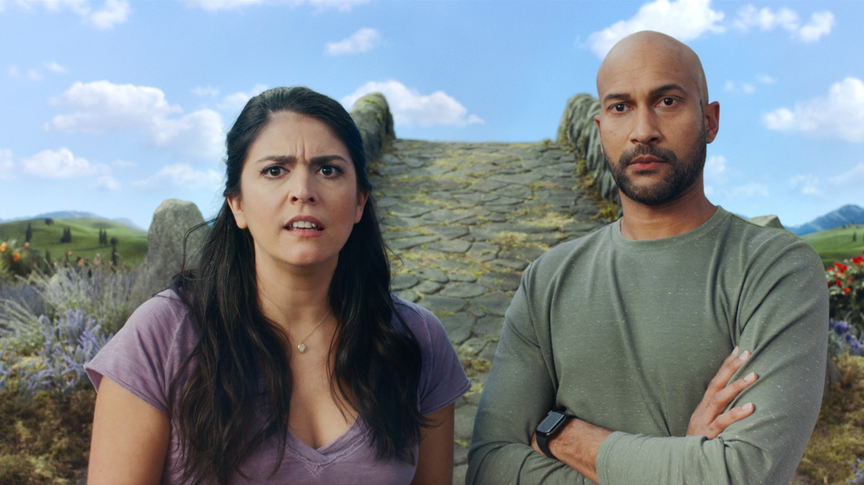Keegan-Michael Key and Cecily Strong star in the Apple TV+, <em>Schmigadoon!</em> (Apple TV+)