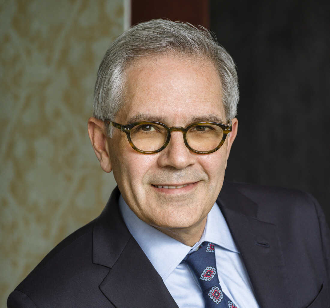 Philadelphia District Attorney Larry Krasner