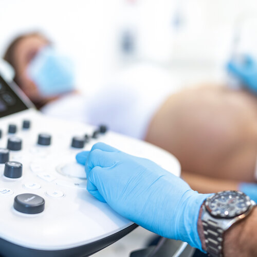 Vaccinating During Pregnancy Has Become Even More Urgent As ICU Beds Fill Up