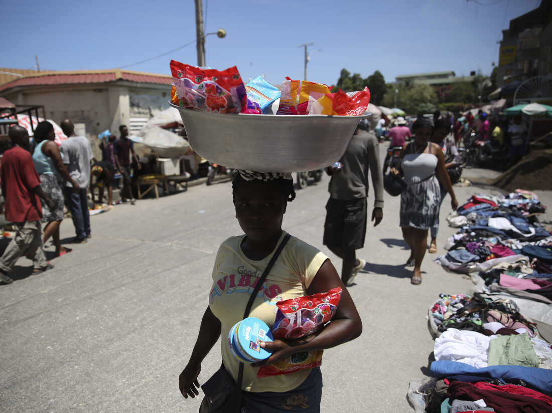 At Least 29 Are Dead After A 7.2 Magnitude Earthquake Hits Haiti 4 ap21226607745085 a2e5e7ef41302d39a9a6657af369317cc4b55518 s1100 c50
