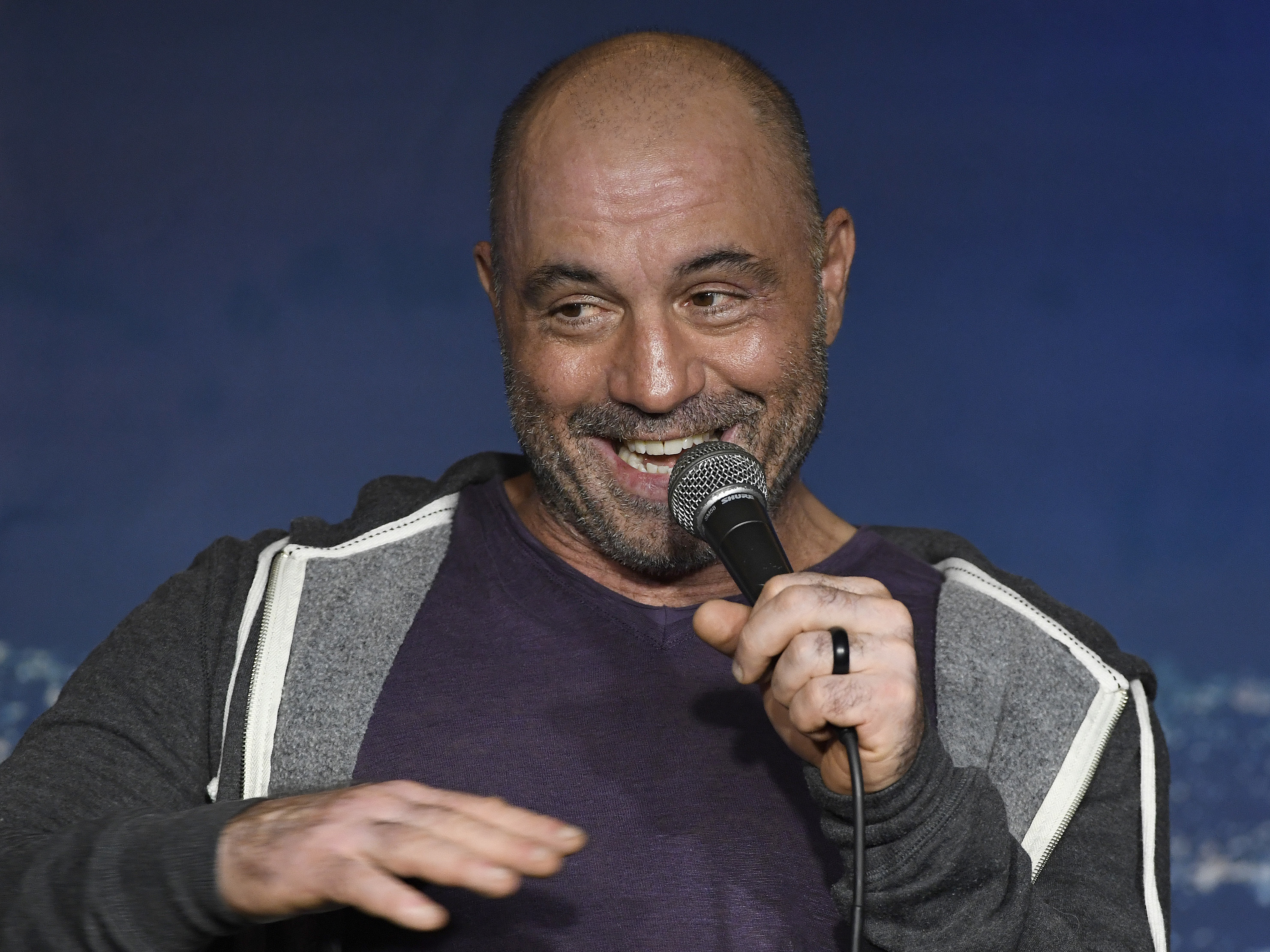 Joe Rogan Says He Has Covid-19 And Is Taking Unproven Drug Ivermectin Npr