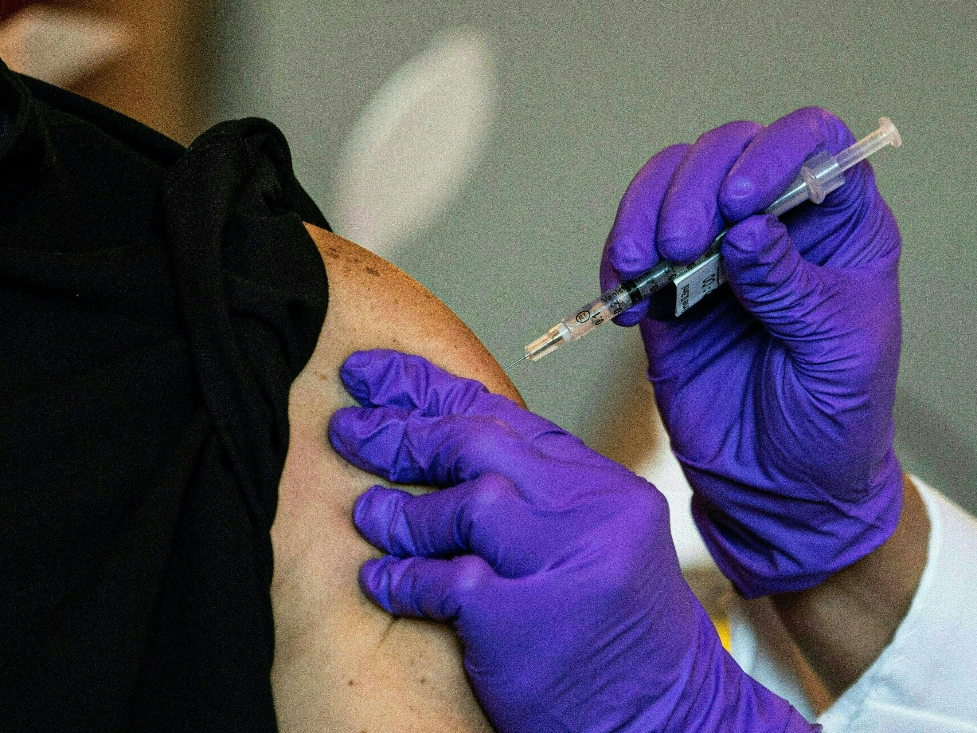 The CDC's new research found that those who were vaccinated were nearly five times less likely to get infected, 10 times less likely to get so sick they ended up in the hospital and 11 times less likely to die. (AFP via Getty Images)