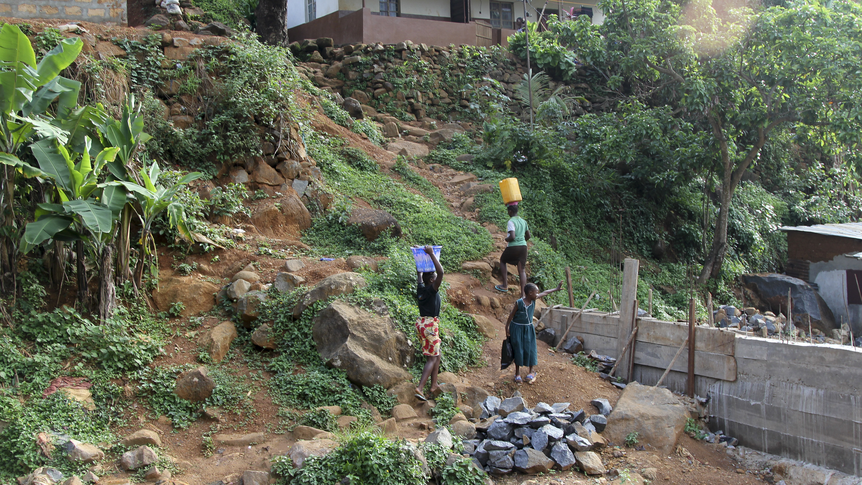 The Daily Weight Of Water Weighs On The Poorest in Sierra Leone - Vimarsana News