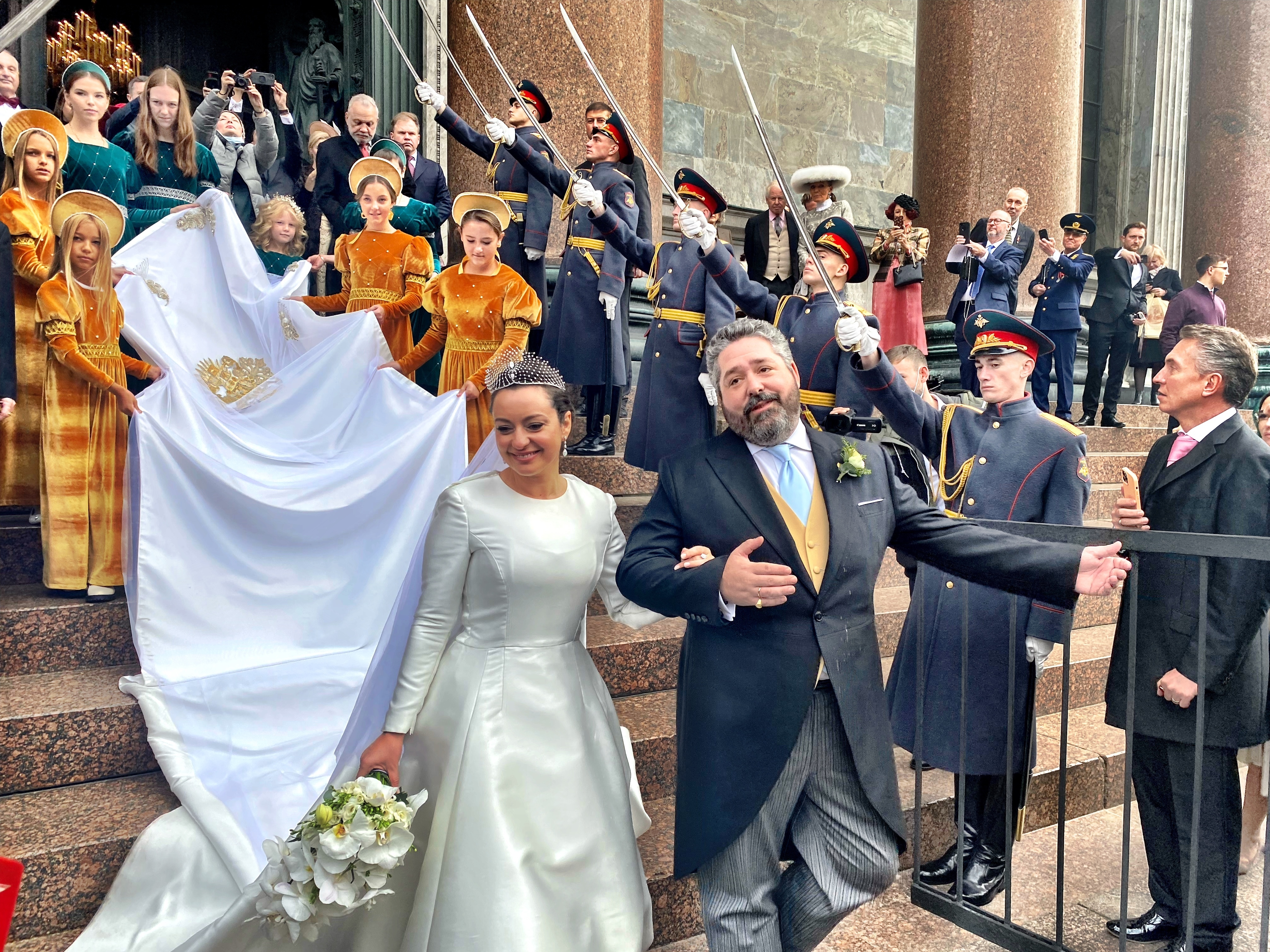 Kurnik: The honored guest at every Russian wedding - Russia Beyond