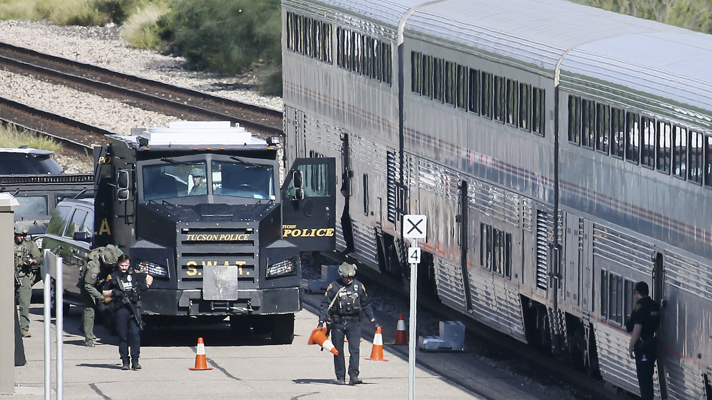 A DEA agent is killed in a shooting aboard an Amtrak train in Arizona NPR(02)
