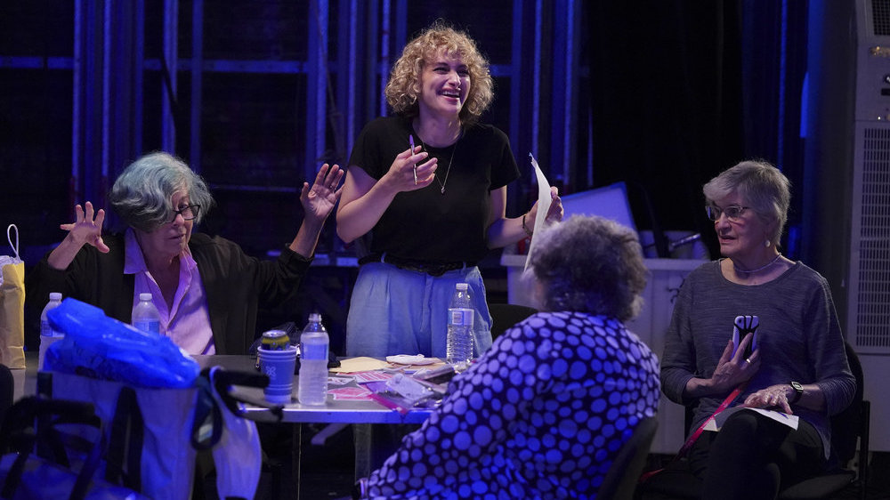 GOOD TIMING WITH JO FIRESTONE — &quot;Pilot&quot; Episode 101 — Pictured: (l-r) Tequila Minsky, Jo Firestone, Bibi Elvers, Helen Yalof — (Photo by: Photographer/NBC)