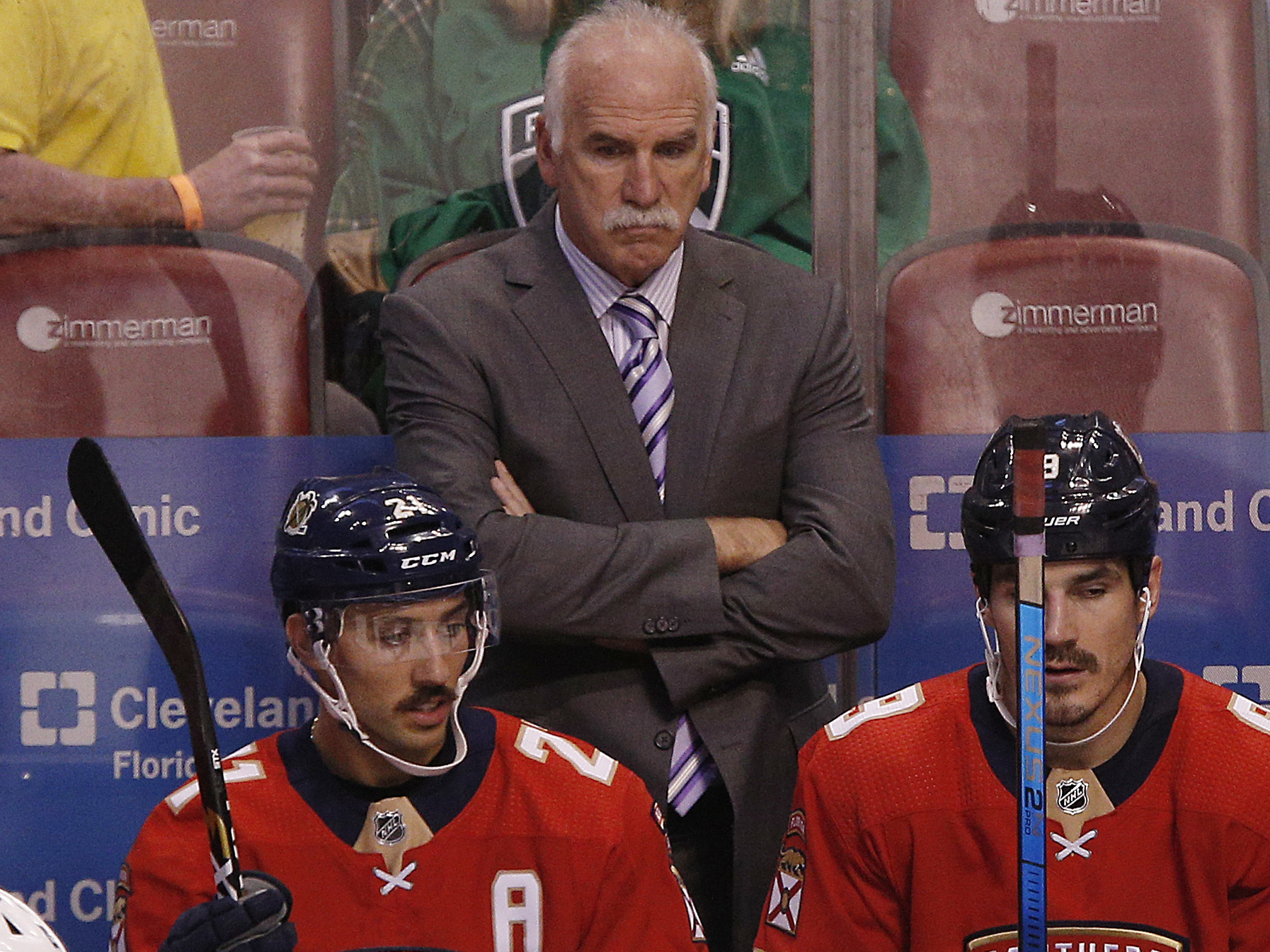A former Chicago Blackhawks coach resigns from the Florida Panthers' top job