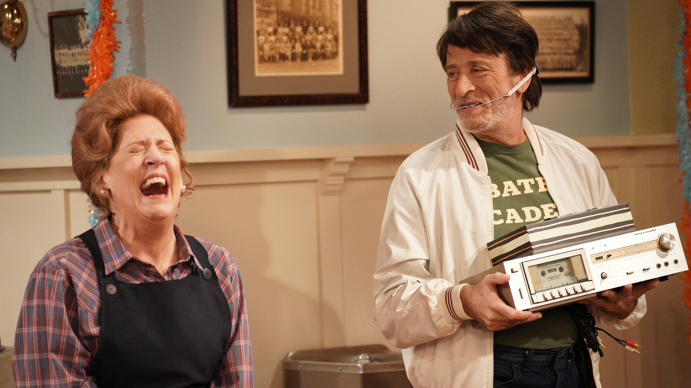 'Facts of Life' and 'Diff'rent Strokes' live saved by Kevin Hart and - Live Facts Of Life And Different Strokes Cast