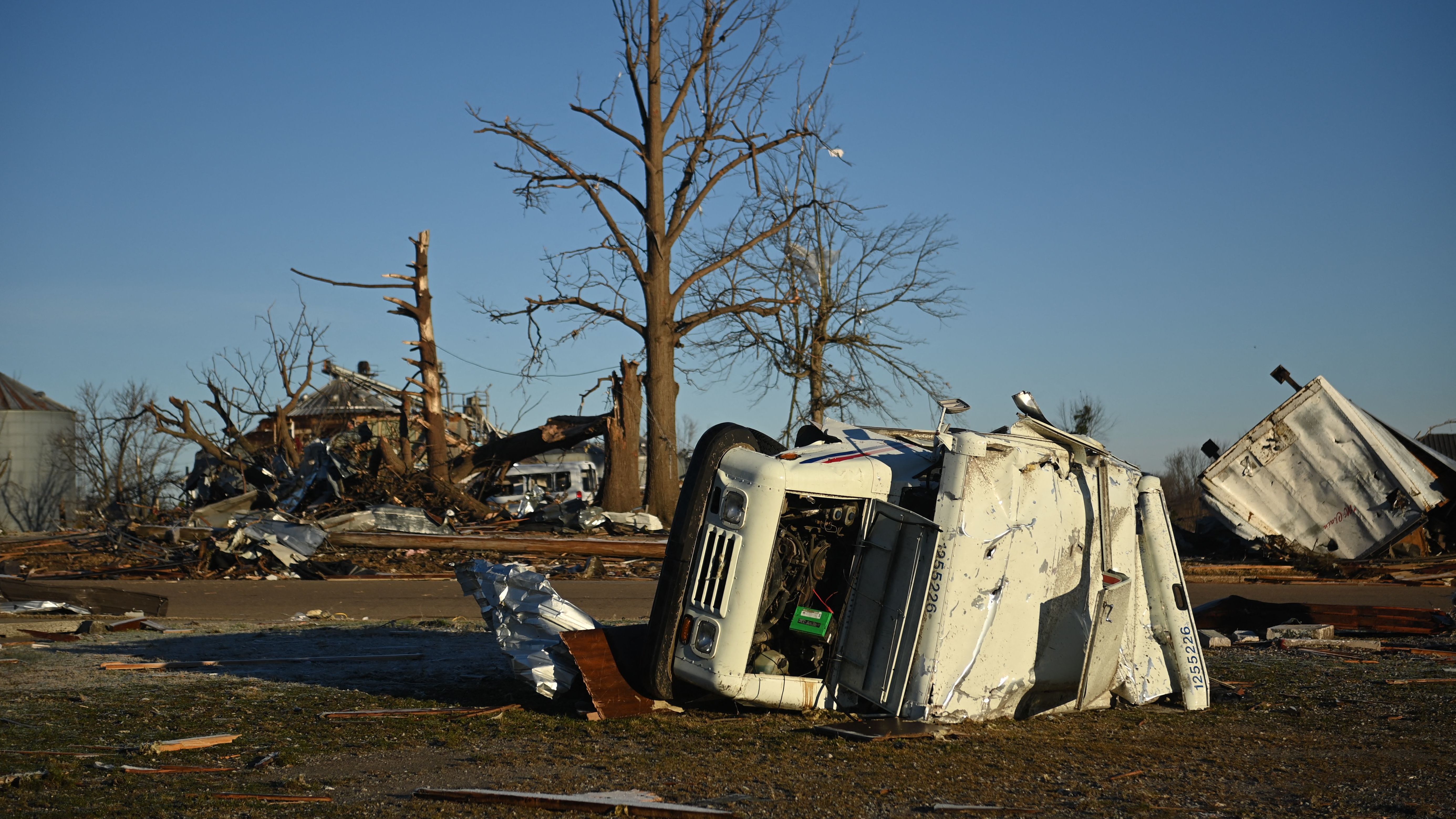 Photos: Scenes from the deadly tornadoes in the South and Midwest : The ...