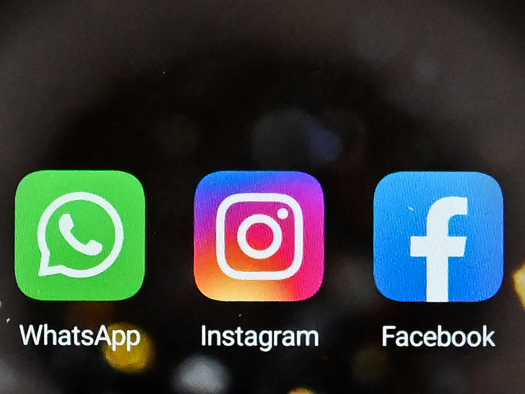 Facebook bans 7 'surveillance-for-hire' companies that spied on 50,000 users - Vimarsana News