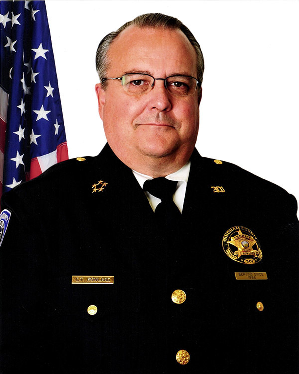 An Idaho sheriff faces calls to resign after allegedly aiming a gun at church teens - Vimarsana News