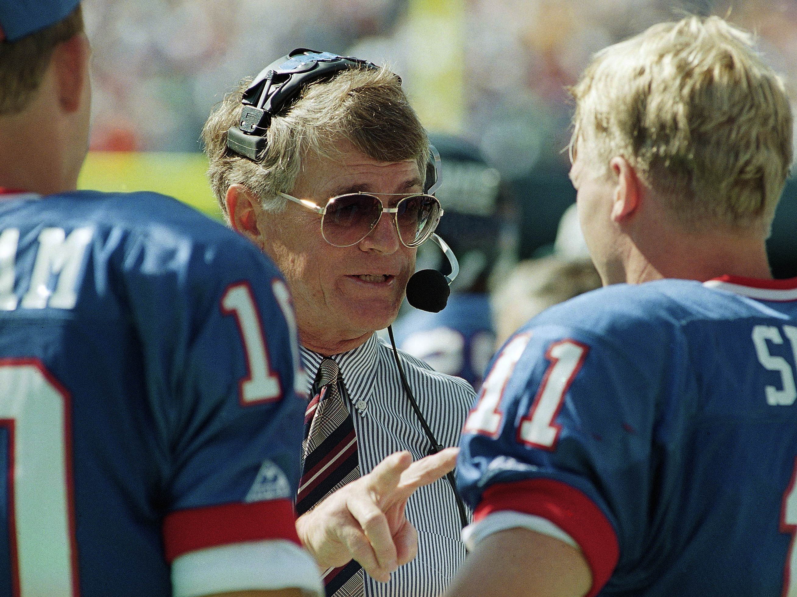 Dan Reeves, one of the most successful coaches in NFL history, dies at