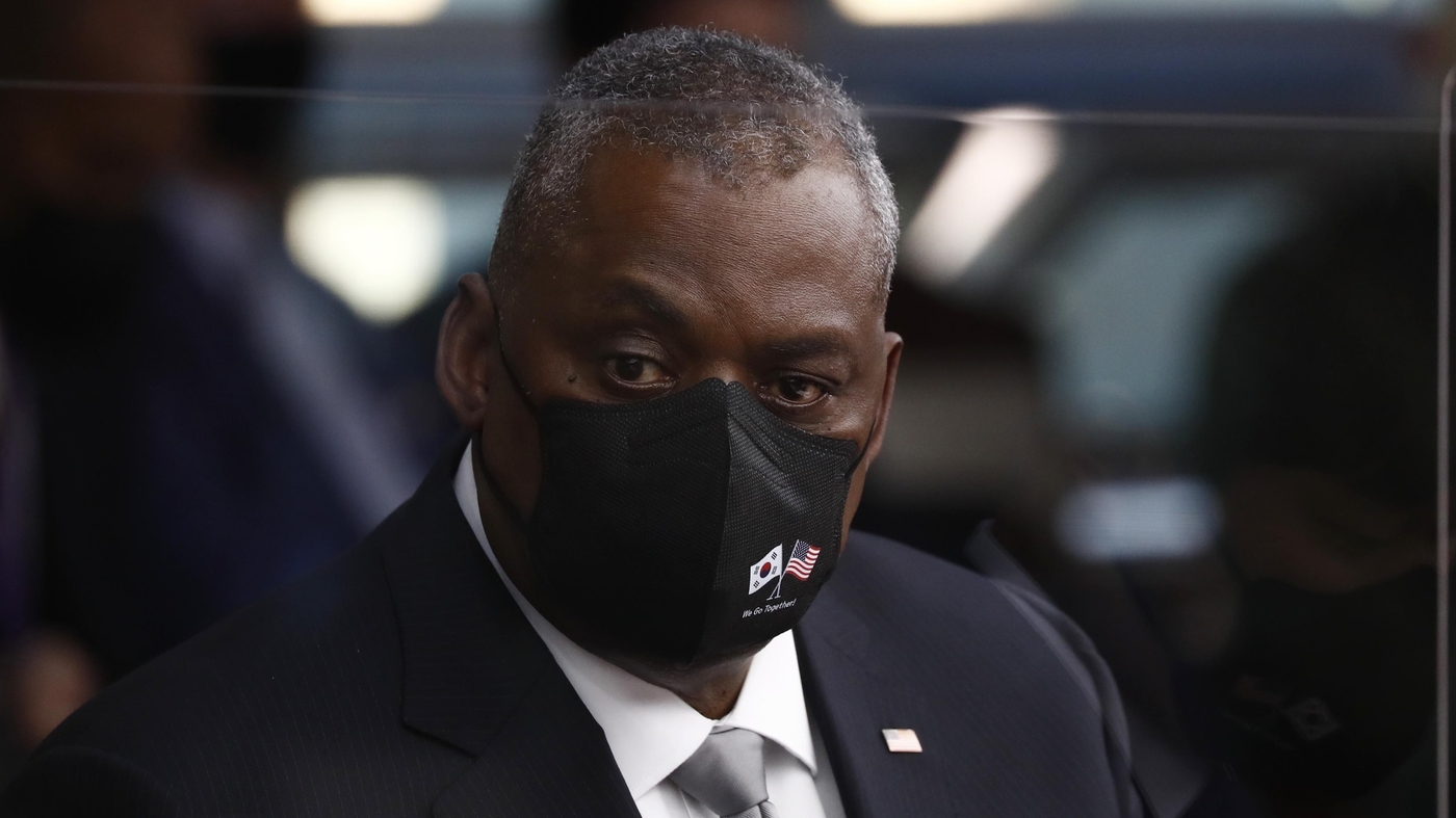 Defense Secretary Lloyd Austin tests positive for COVID19