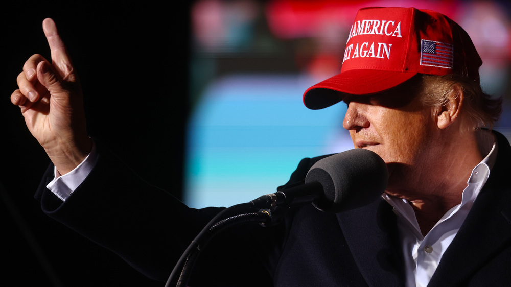 Former President Donald Trump speaks at a rally on Jan. 15 in Florence, Ariz. (Getty Images)