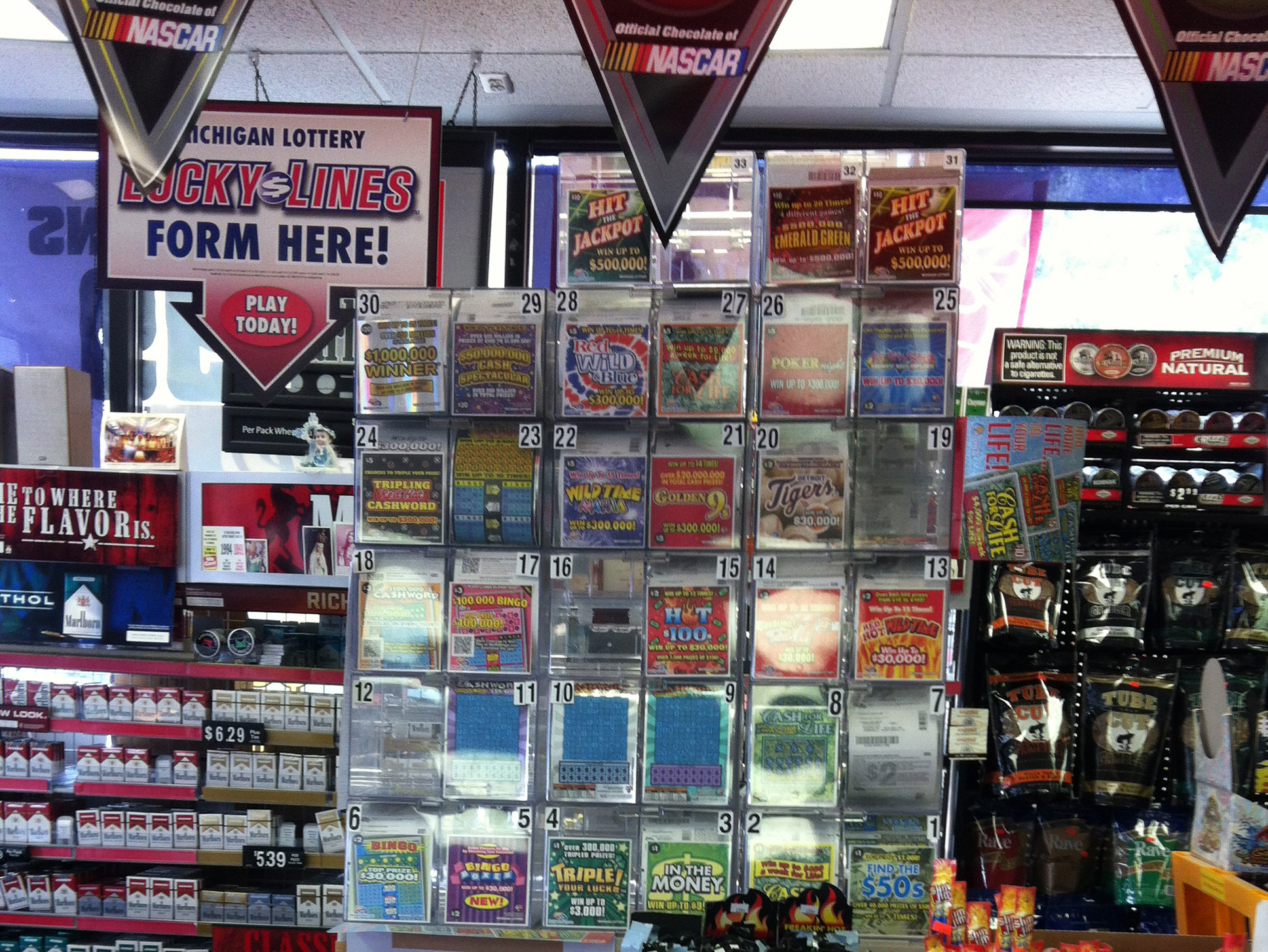 MICHIGAN GAME DAY BINGO (every bingo made gets you 5 extra raffle