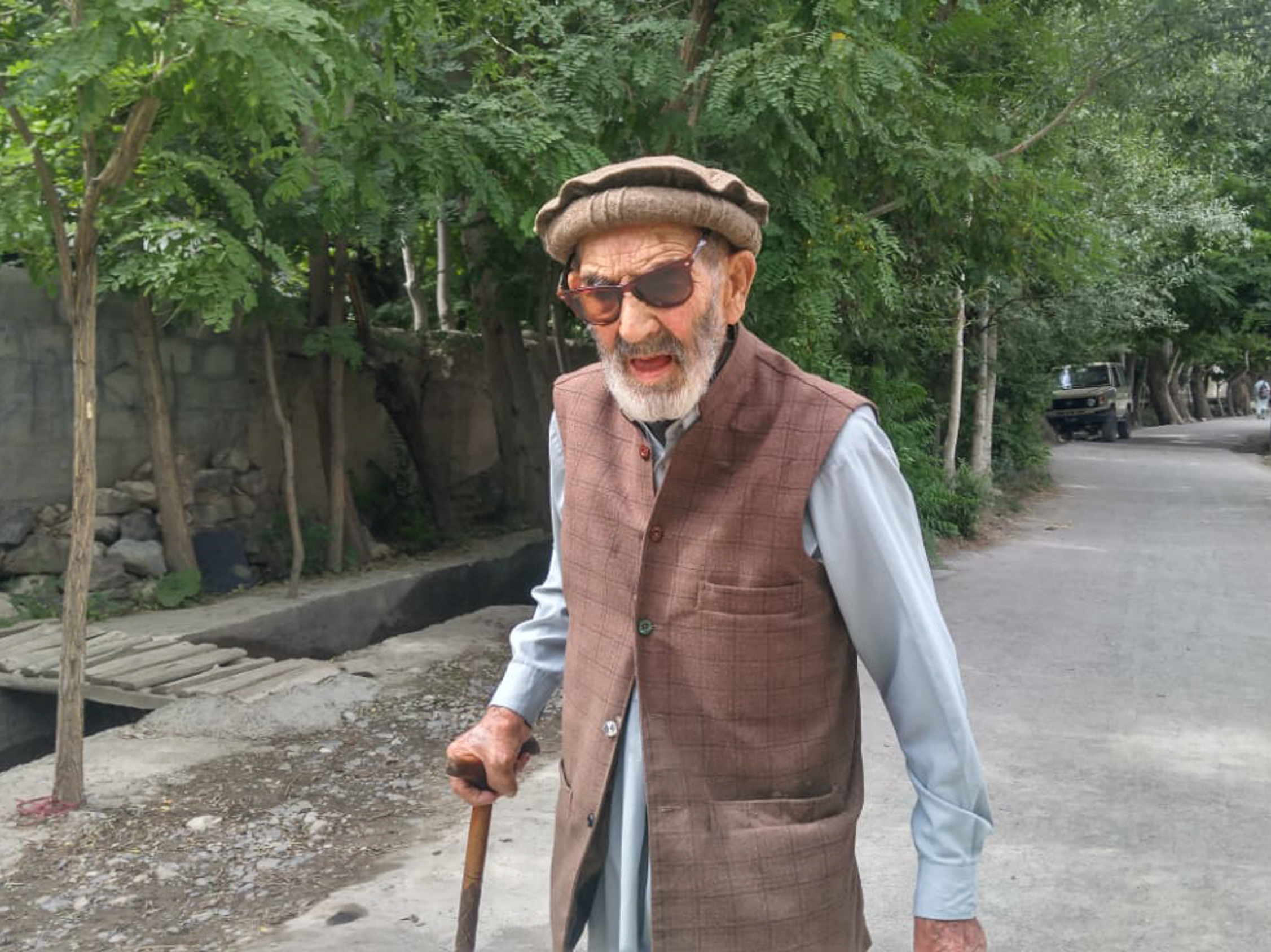 A 104-year-old COVID survivor has died. He wanted to keep people safe ...