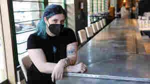 Restaurant work has become more stressful than ever. Could a staff therapist help? 