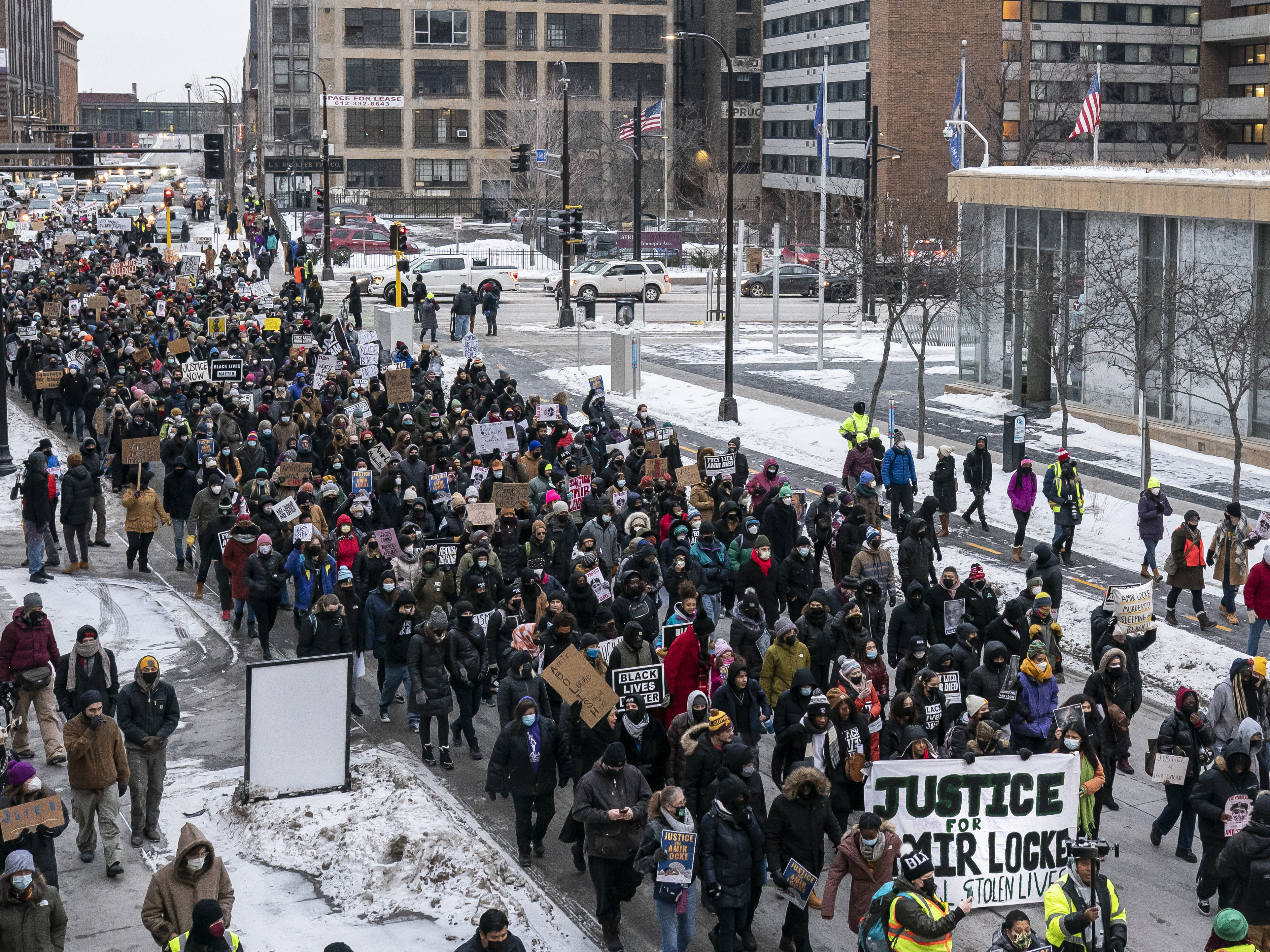 Protesters call for Minneapolis police chief's resignation after Amir Locke killing - Vimarsana News