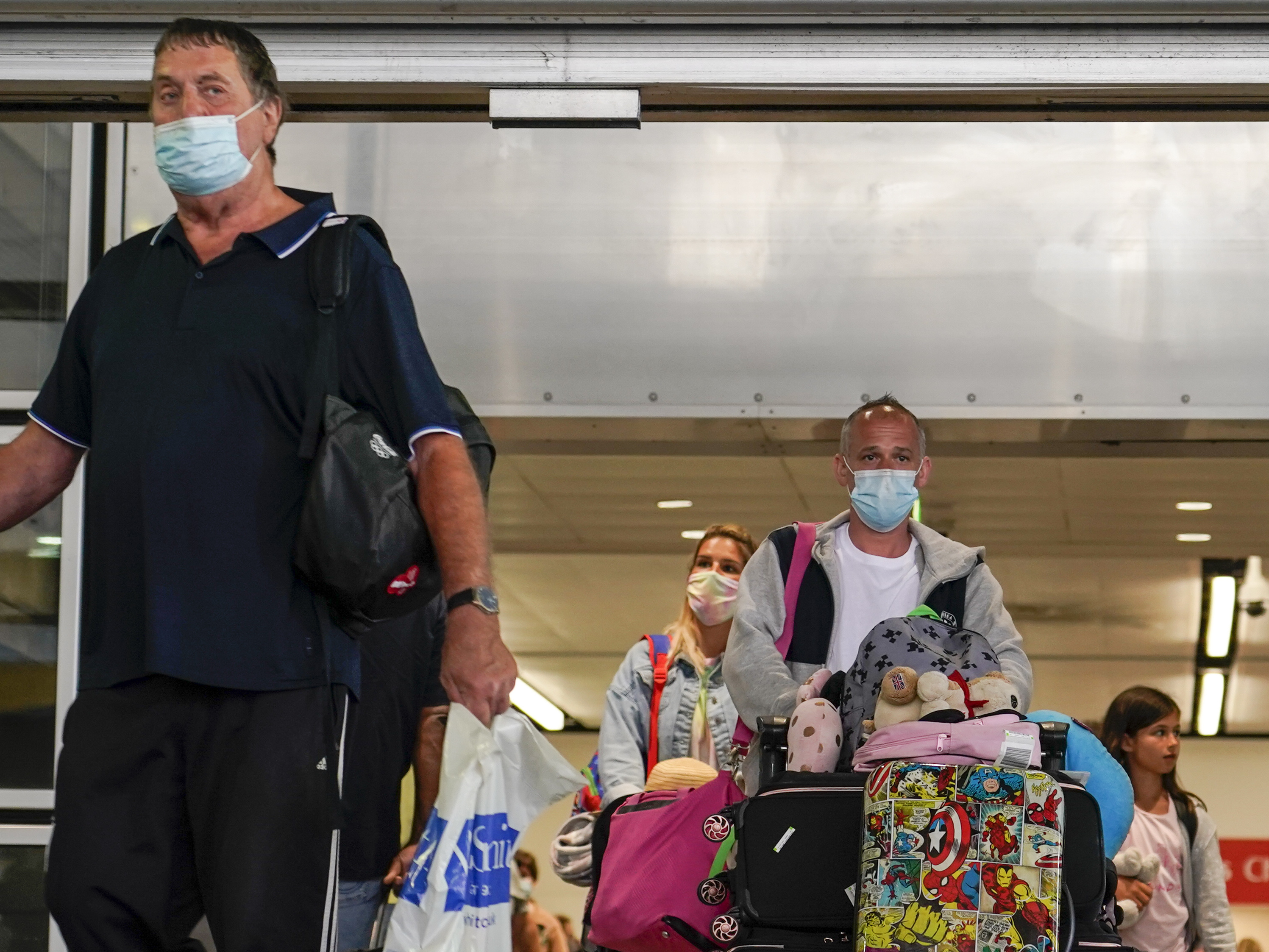 U.K. lifts all testing requirements for vaccinated travelers starting today - Vimarsana News