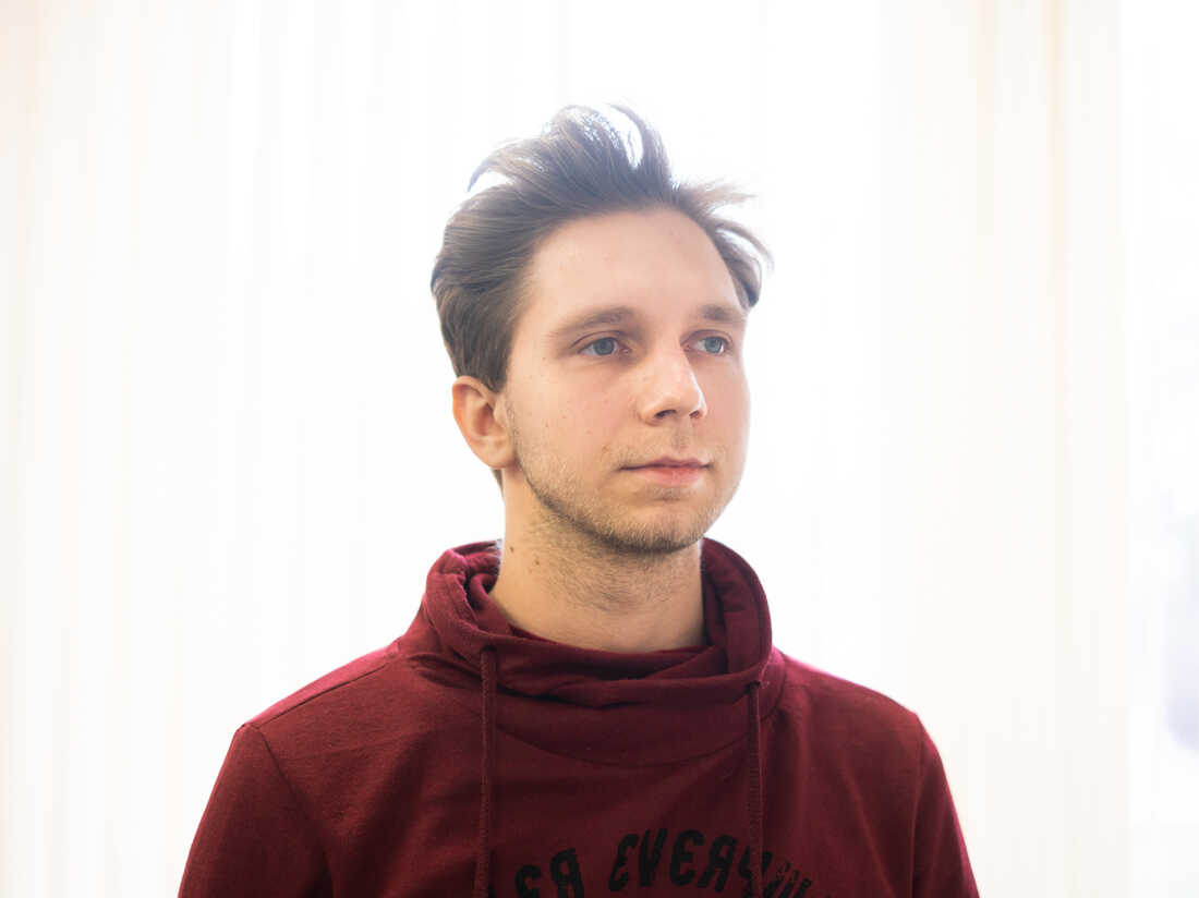 A Ukrainian student describes waking up to a Russian invasion ...