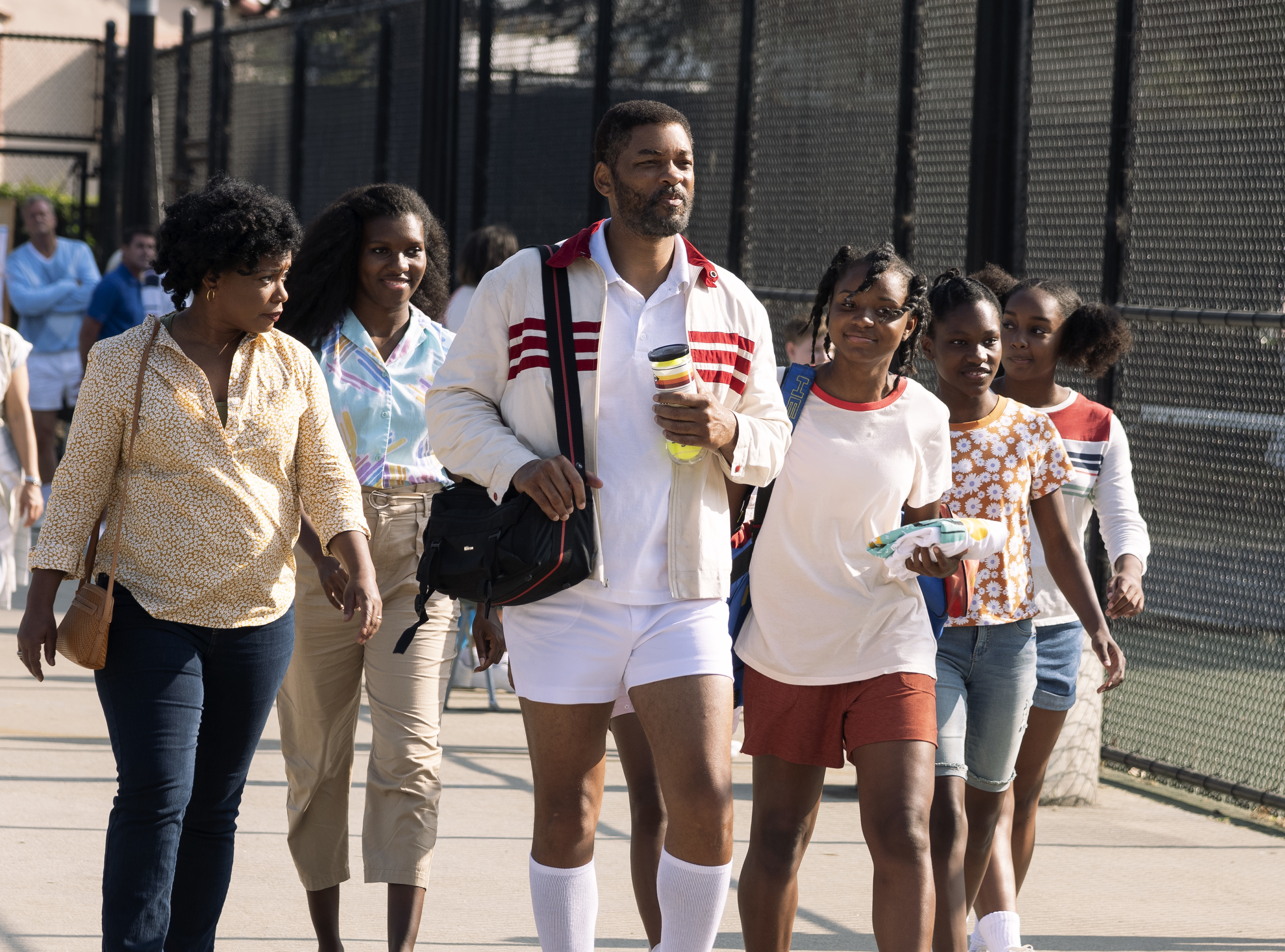 Aunjanue Ellis, Mikayla Bartholomew, Will Smith, Saniyya Sidney, Demi Singleton and Daniele Lawson in <em>King Richard</em>. (Warner Bros.)