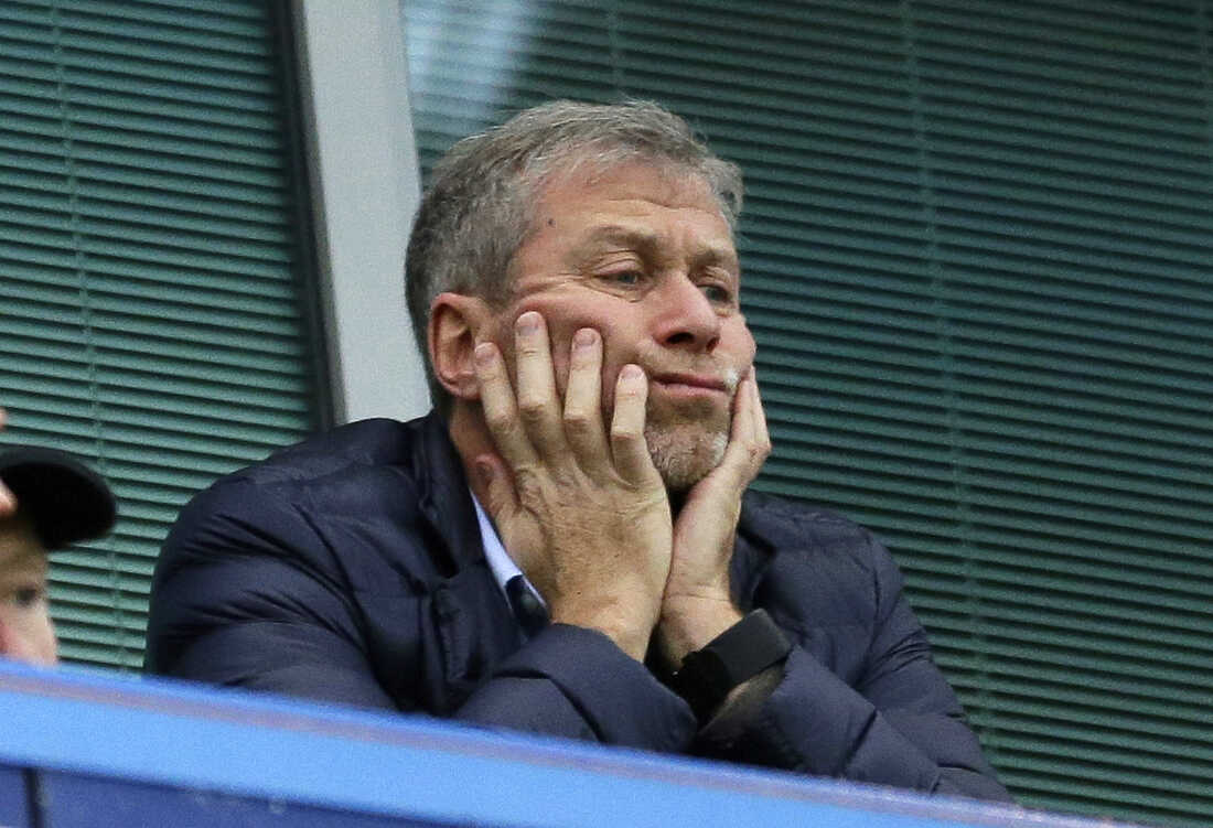 Chelsea shirt sponsor Three suspends deal after Roman Abramovich