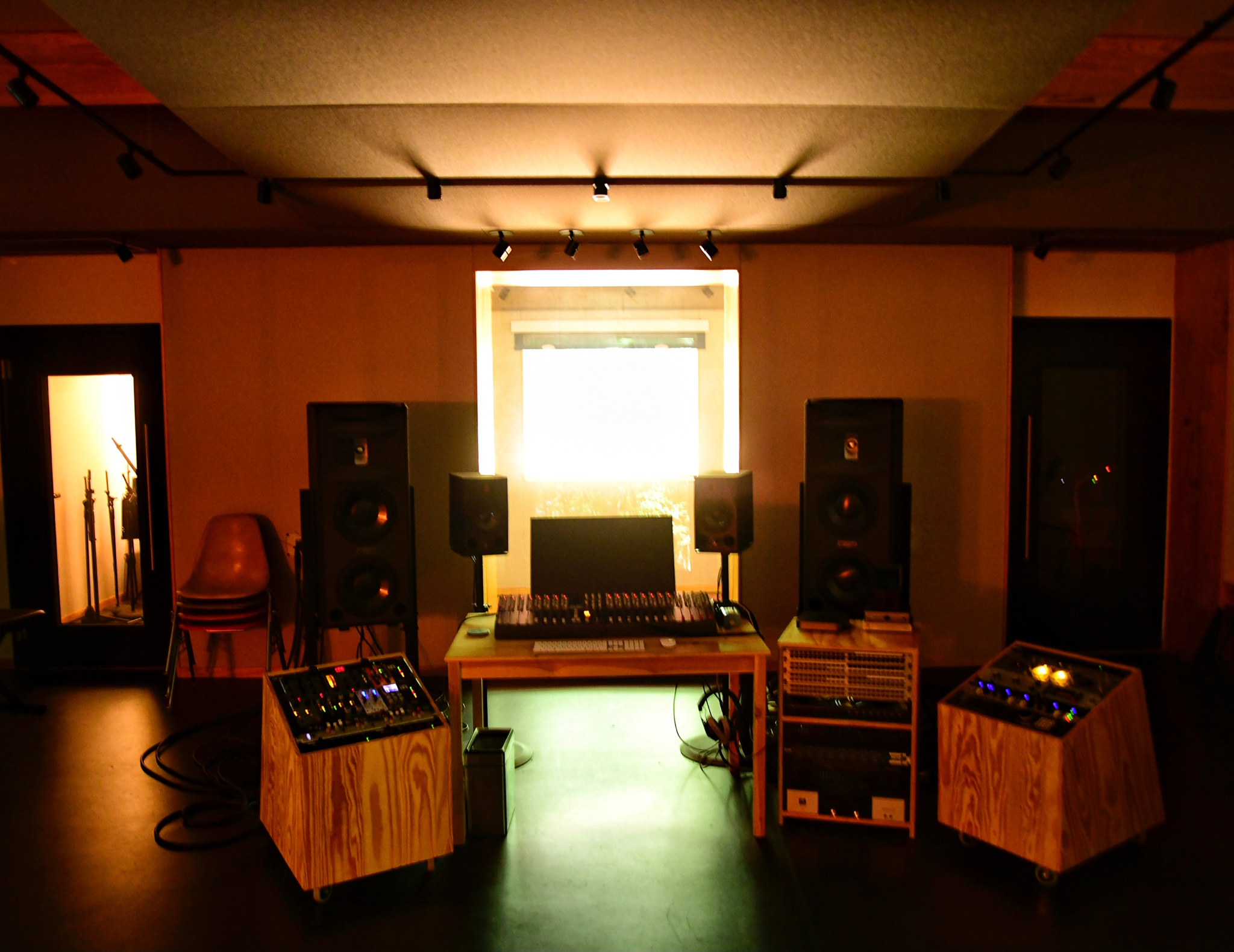 Sylvan Esso's recording studio fosters community 