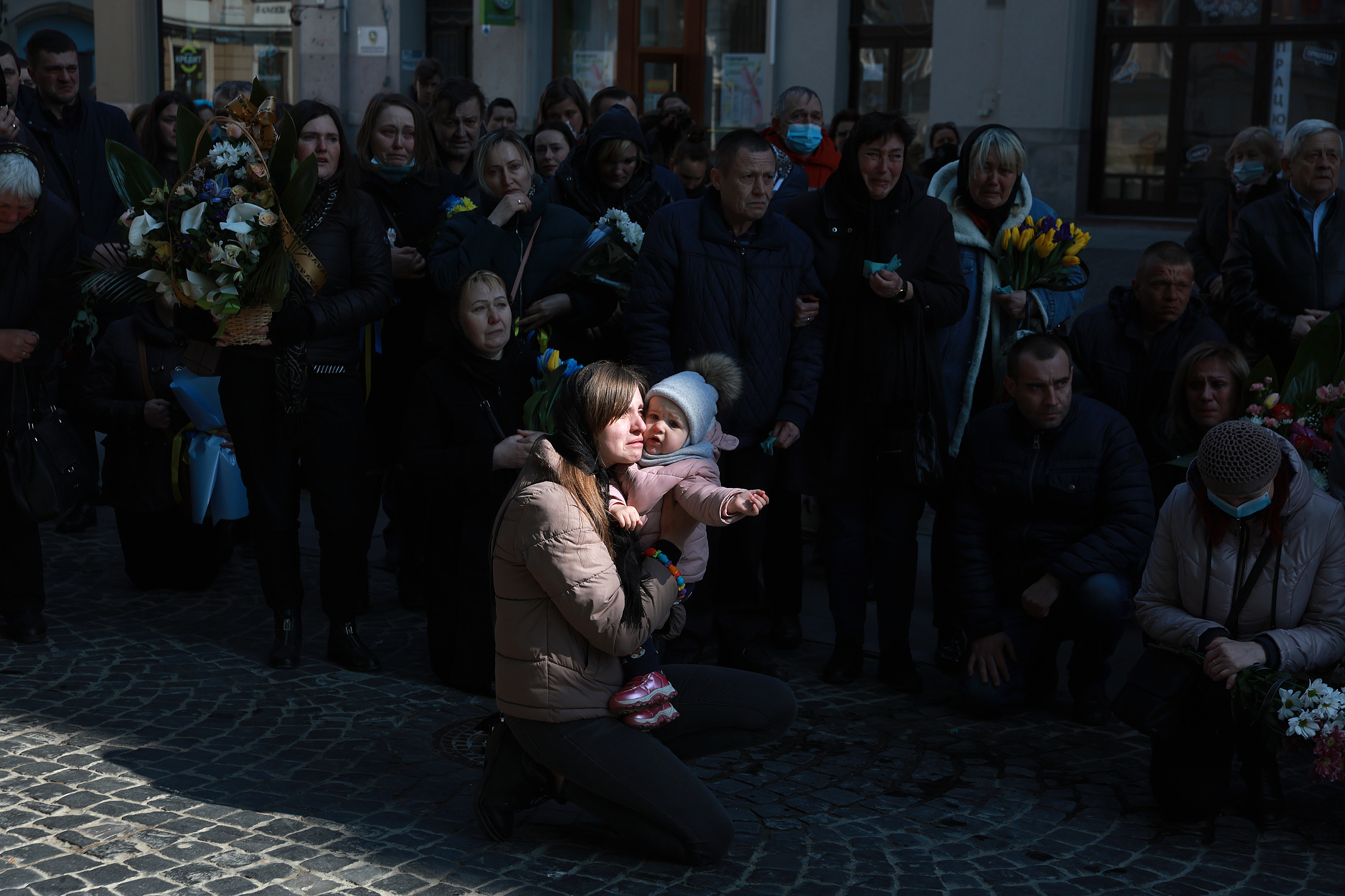 Photos: Fighting near Kyiv intensifies, as many are still displaced - Vimarsana News