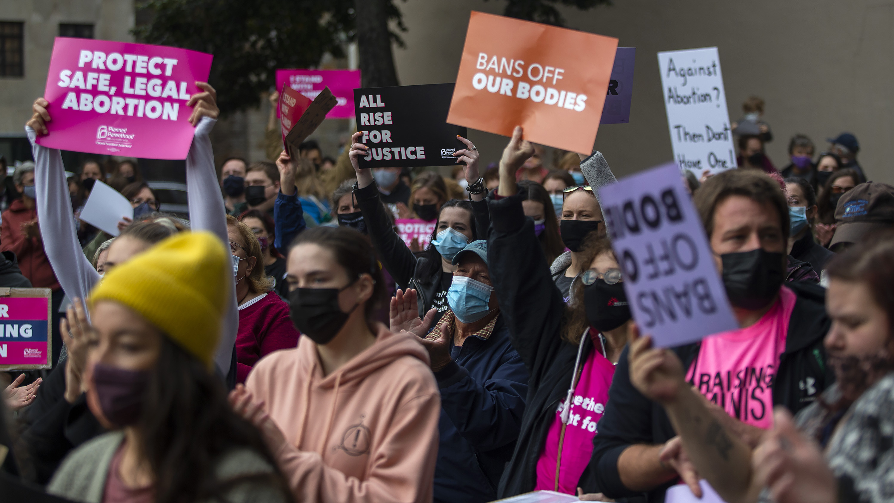 Oregon braces for neighboring Idaho's abortion ban : NPR - Vimarsana News