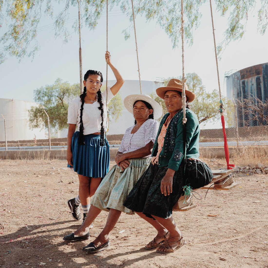 PHOTOS: Bolivian women skaters wear Indigenous dress to celebrate their  roots : Goats and Soda : NPR