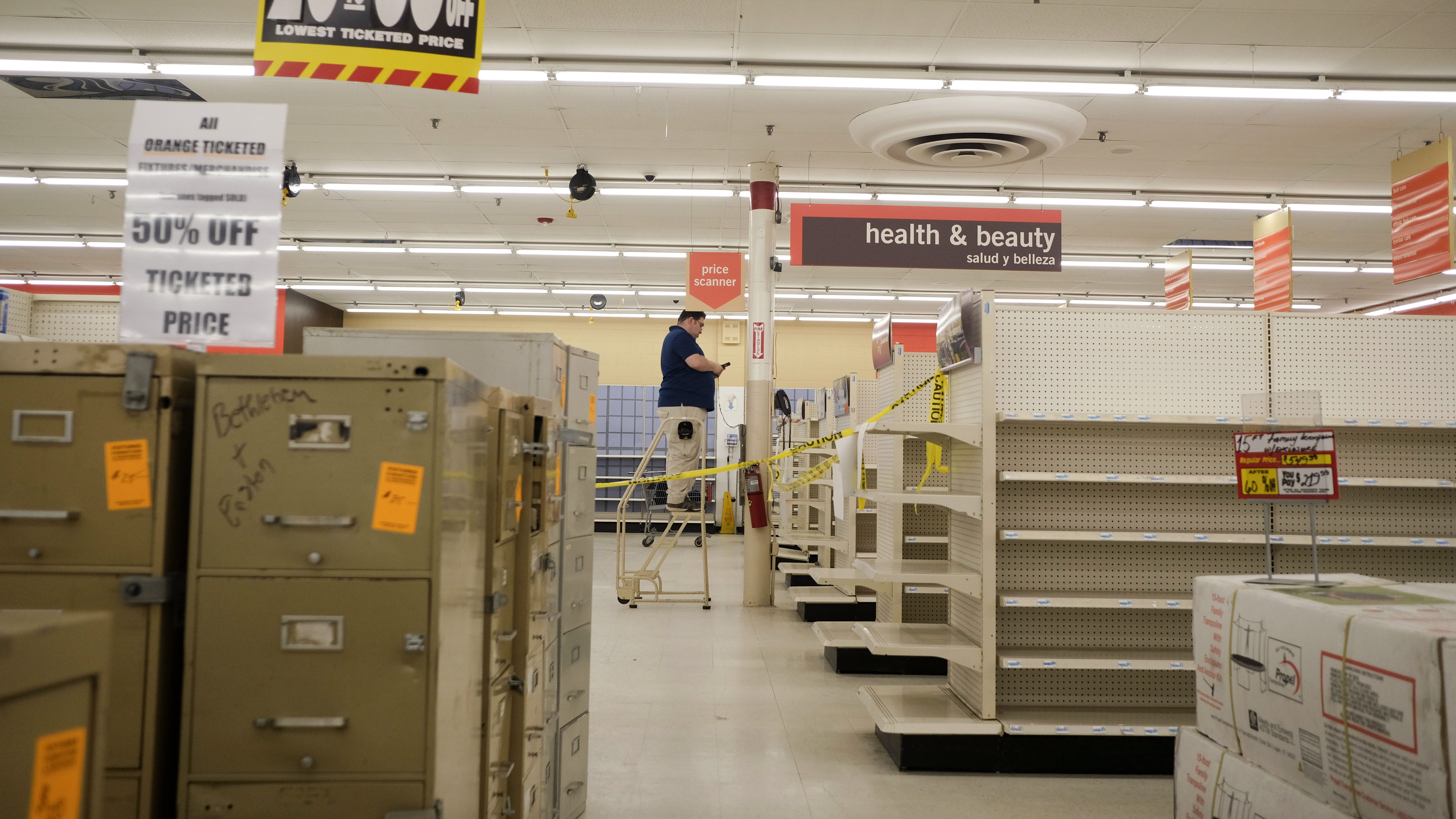 Closure of a Kmart in Avenel, N.J., leaves only a handful of stores left : NPR - Vimarsana News