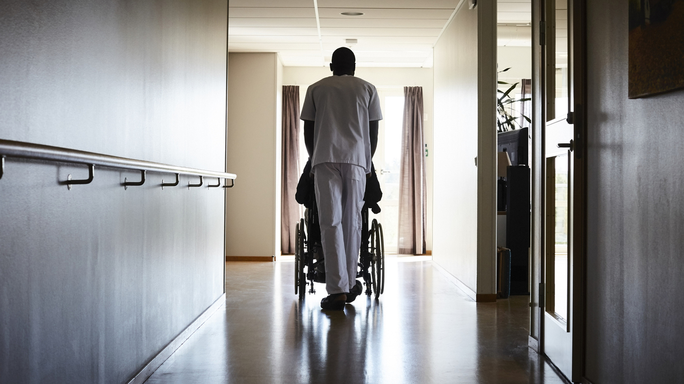 Washington state retools first-in-nation long term care benefit : Shots