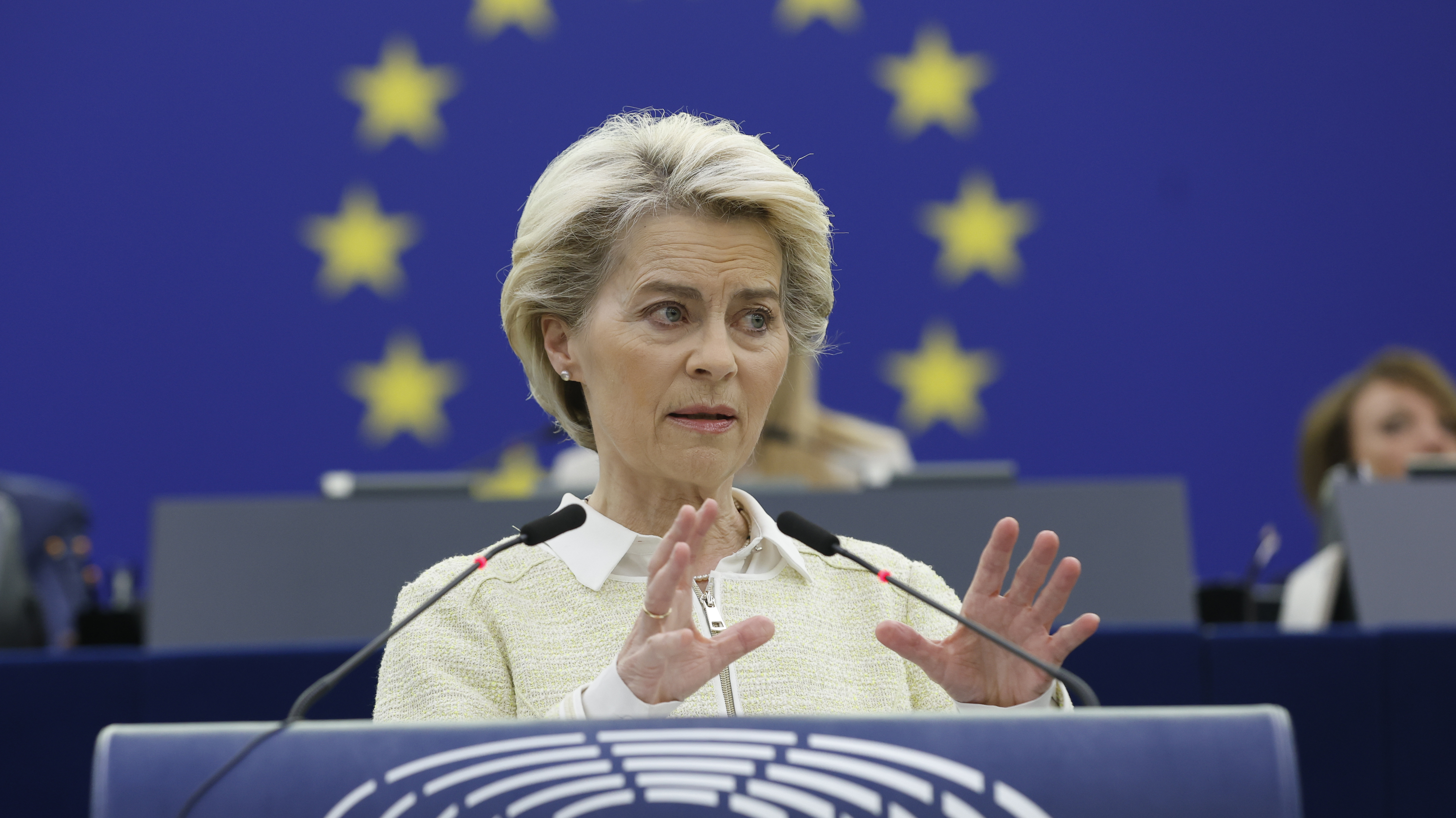 EU leader calls for Russian oil ban in new set of sanctions EU leader calls for Russian oil ban in new set of sanctions