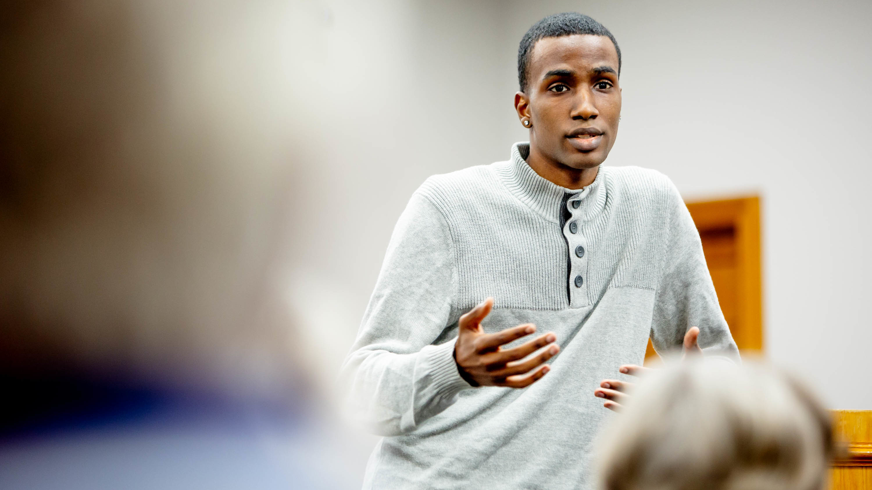 Missouri U.S. House candidates hit the campaign trail without set districts or voters